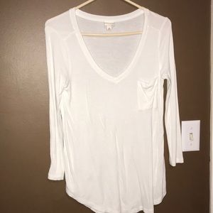 Merona (target) mid-sleeve v-neck top XS